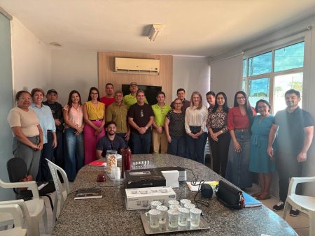 Prefeitura de Demerval Lobão recebe representantes do Projeto Rondon
