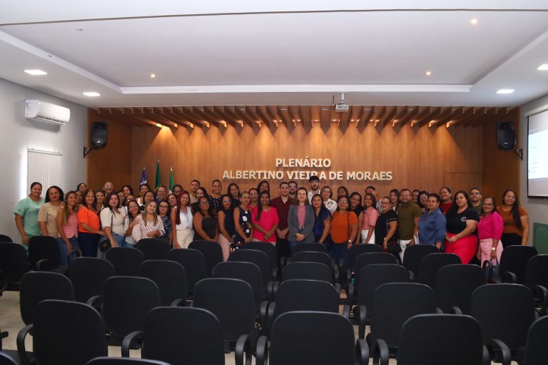 Profissionais da educação recebem capacitação sobre segurança e proteção de estudantes