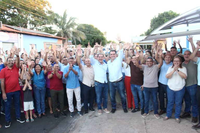 Senador anuncia obras, entrega equipamentos e reforça investimentos em Demerval Lobão