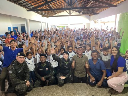 Escola Municipal Tia Jacinta recebe palestra da Polícia Ambiental durante Semana do Meio Ambiente