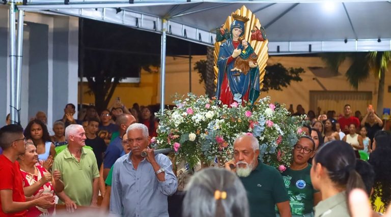 Primeira noite dos Festejos de Nossa Senhora do Perpétuo Socorro reúne fiéis em Demerval Lobão