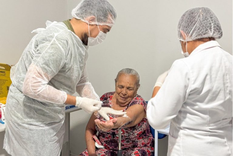 Laboratório Municipal realiza coleta de exames na UBS Santo Elias e amplia acesso à saúde